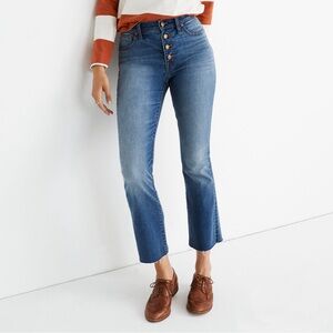 Madewell Cali Demi-Boot Jeans in Daly Wash: Button-Front Edition